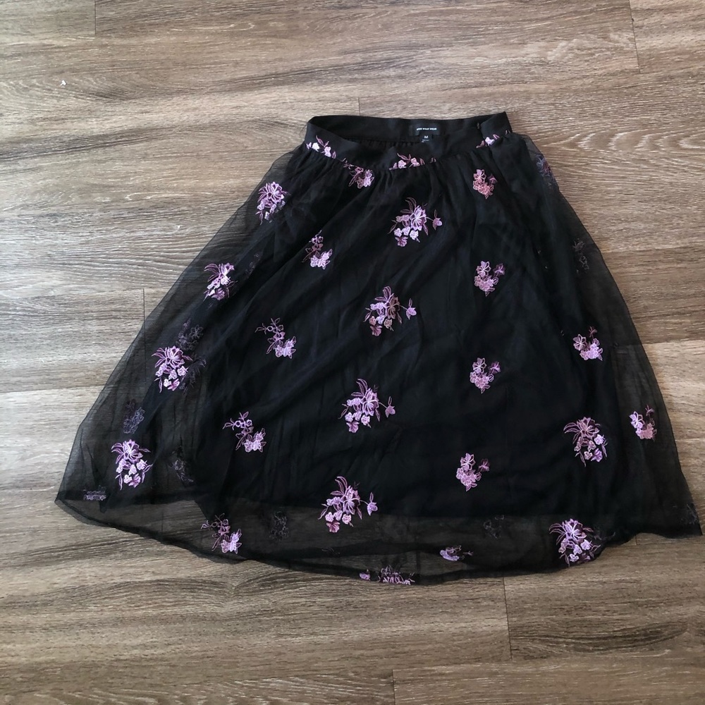 Mid length Black Tule-Like Skirt w Purple flowers